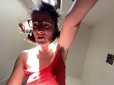 Hairy_horny_mommy - Spit on bush