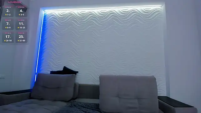Calystria - squeeze and spread my big ass