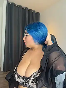 Chloee_breasts - Sexy dance in topples