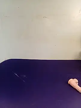 Petite_Nana