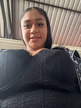 NayTorres - RUB MY PUSSY IN PUBLIC AND PANTIE OFF
