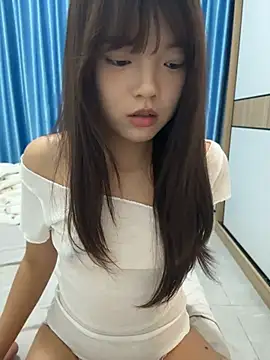 Youbaby-Love - 哥哥帮妹妹把刚刚的精油揉吸收了