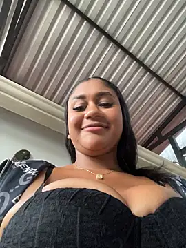 NayTorres - RUB MY PUSSY IN PUBLIC AND PANTIE OFF