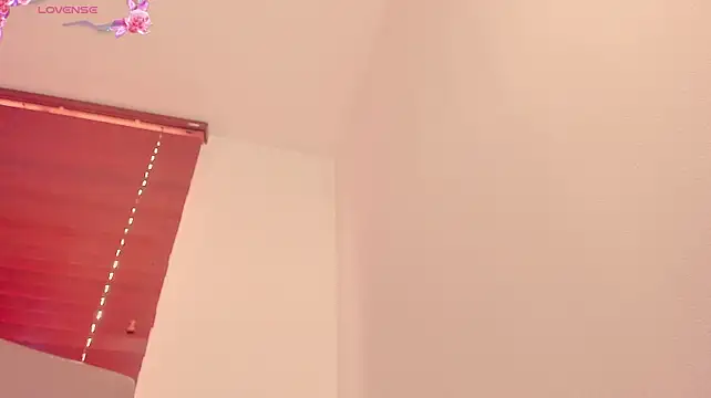 DreaBennet - suck +spit nipples very close