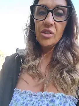 JasmineNoir2 - Show pussy in Uber car
