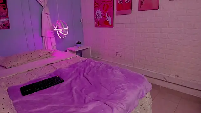 Cleo_Foxx - 3 min sloopy BJ with fuck machine!!!