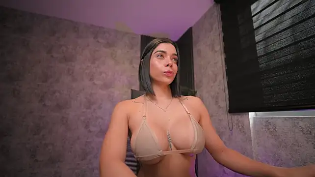 AmyWalker_ - Show boobs and Bounce 😈