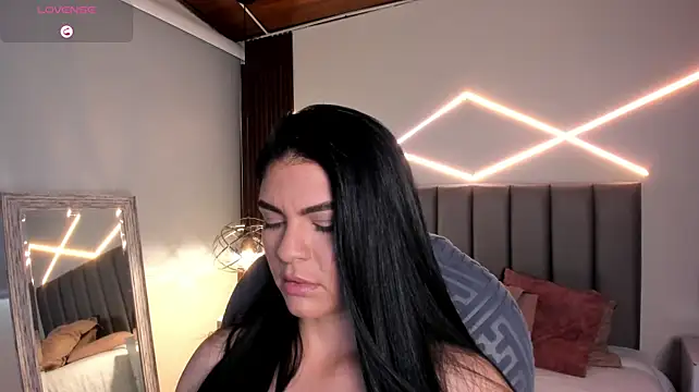 Veronicalanx1 - make juicy my tigth pussy with fingers
