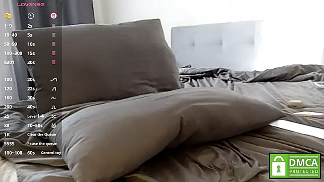 DanicaMazon - I’LL TAKE OFF MY T-SHIRT+ 5 SLAP