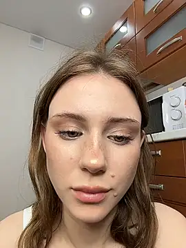 LunaLun - Take off bra+pinch hard nipples