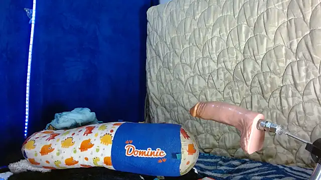 Kattislut77 - two dldos in my ass and squirt