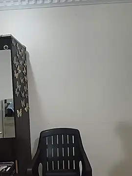 SpasyQueen69 - Sit in bra_2 min