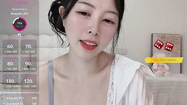 Anna-2005 - 在床上换无内版黑丝诱惑
