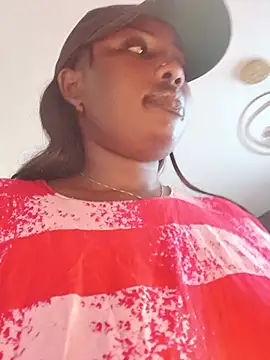 Queenmillan - CELEBRATE MY BIRTHDAY 20th