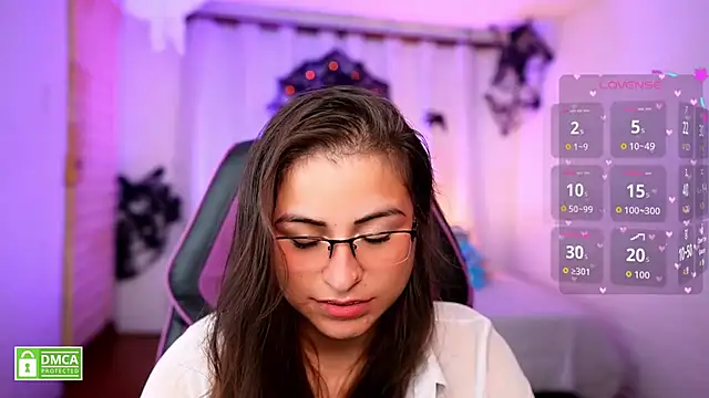 Taiga_Cute - Oily Cheeks without panty