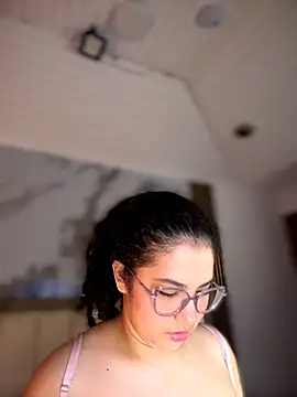 LunaRosse_ - PANTY OFF+SPREAD PUSSY CLOSE 😏🌸