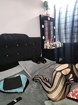 Tina_sussy - nipple clamps