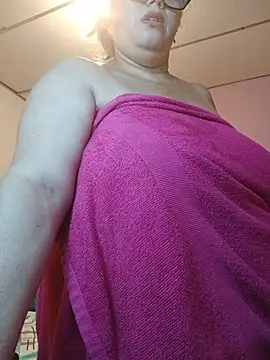 EllisW8 - Ride Dildo Topless
