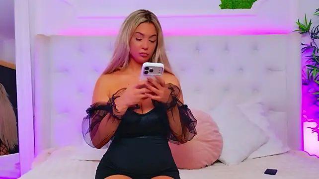 AriannaSins - Let s get my panties wet