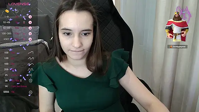 Alice_Weiss - cream belly