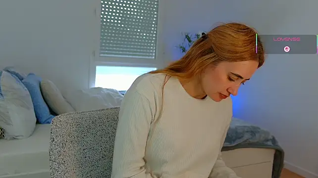 Pennyyy_ - naked and cum