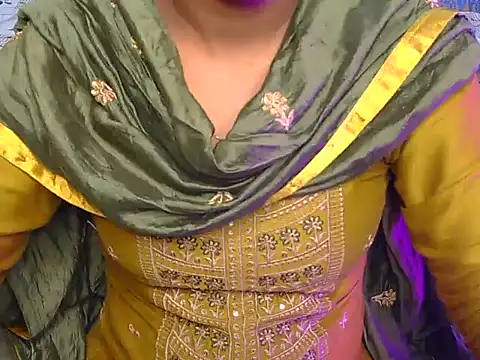 Hey-kashvi - Pussy oil with 2 min lush control 💦()