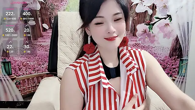 Xiaoxiao-258 - 跟着大哥走，吃喝玩乐啥都有 -----M腿揉奶