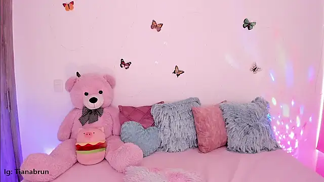 Zara_uwu_ - Oil on tits