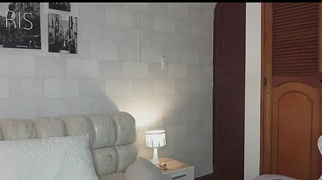 Alanna-Rosse - masturbate with my fingers😉