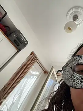Vanilyaa - seks videomu atıyorum