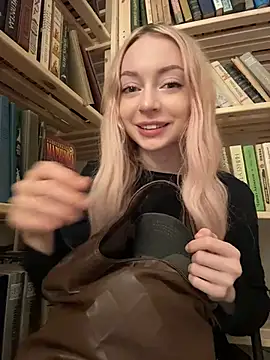 Melissa_grr - Show my HOT HOT BOOBS! XOXO