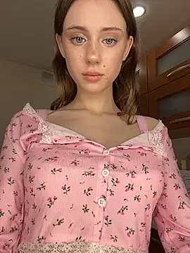 LunaLun - Doggy+finger in tightest asshole
