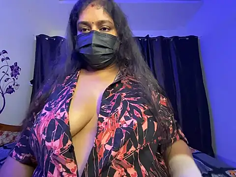 UR_Chocogirl - Chocolate on boobs