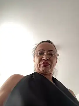 LadySalenDominatrix - Help me cum.
