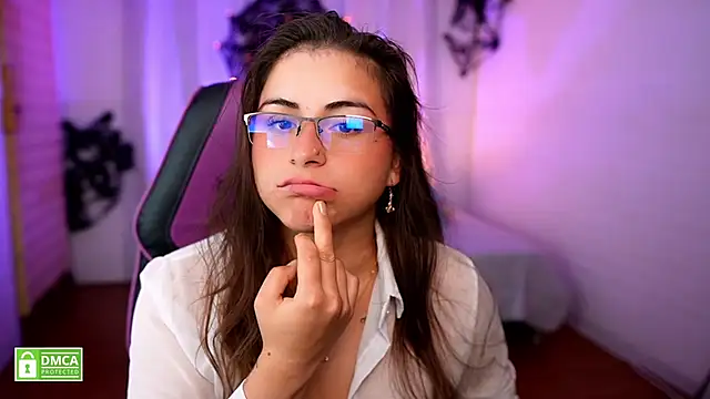 Taiga_Cute - Oily Cheeks without panty