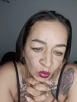 AshleeyLove69 - flash tits-ass 🥵