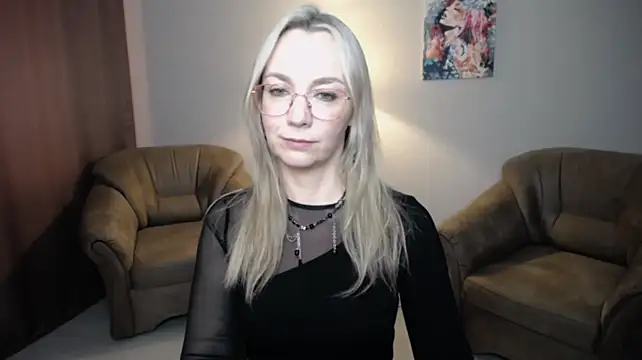 Ava_Elior - Professional neck and back massage