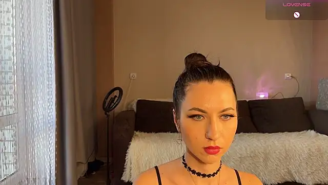 Jannetemagdalenovna - fingers in pussy