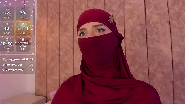Rawiya - Show boobs + spit on them 🔥