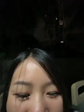 Caihong_03 - 户外公园全裸自慰3分钟