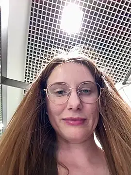 FReyja_44 - Dildo in pussy
