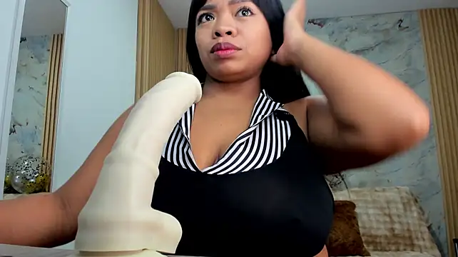 Any_topless - oil slap ass x 10👋👋