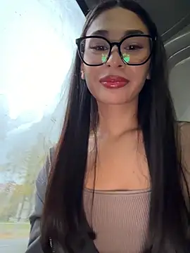 Aria51 - camera under top & spy my bra👀🌸