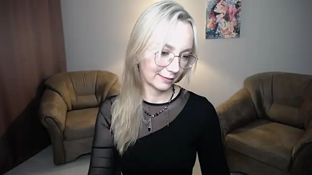 Ava_Elior - Professional neck and back massage