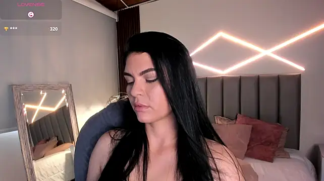 Veronicalanx1 - make juicy my tigth pussy with fingers