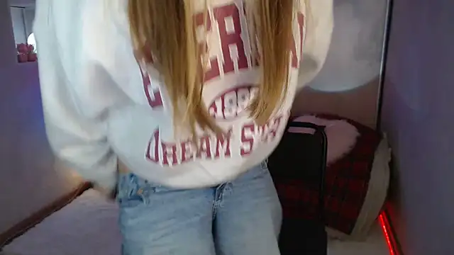 Milka_kamila - doggy style in a thong