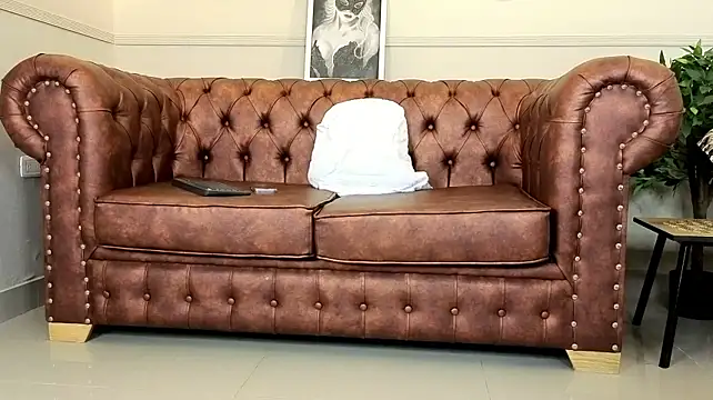 Miss_Tyka - naked, erotic dance, oil body