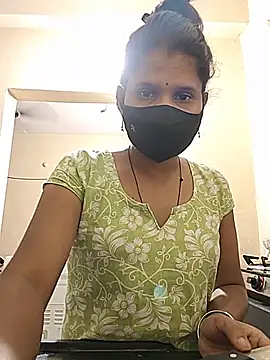 Malikasharavatea - Ass hole 2 toys face show ni public