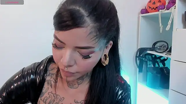 NinaInk - 2 chain balls in ass