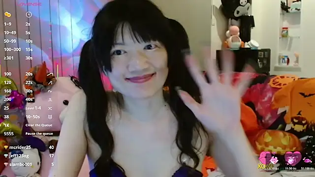 SilViAjpn - Flash tits